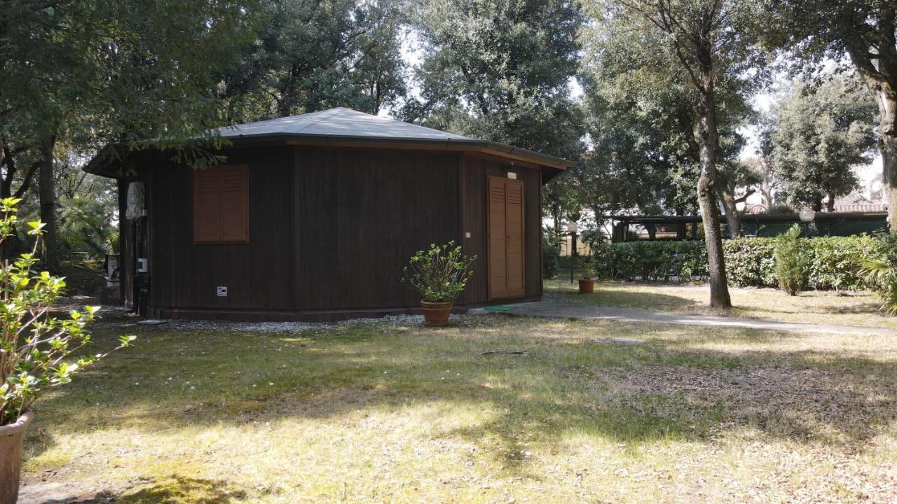 Residence Il Fortino Marina di Massa Buitenkant foto