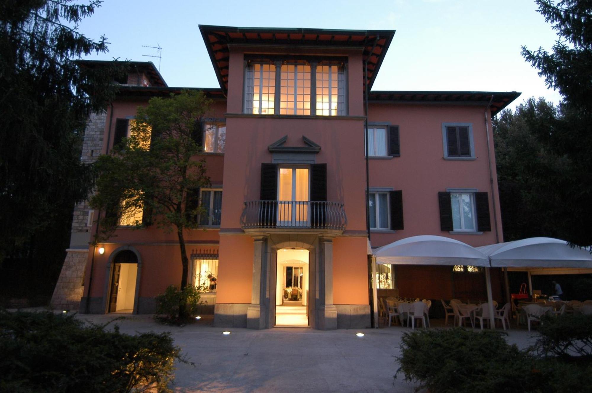 Residence Il Fortino Marina di Massa Buitenkant foto